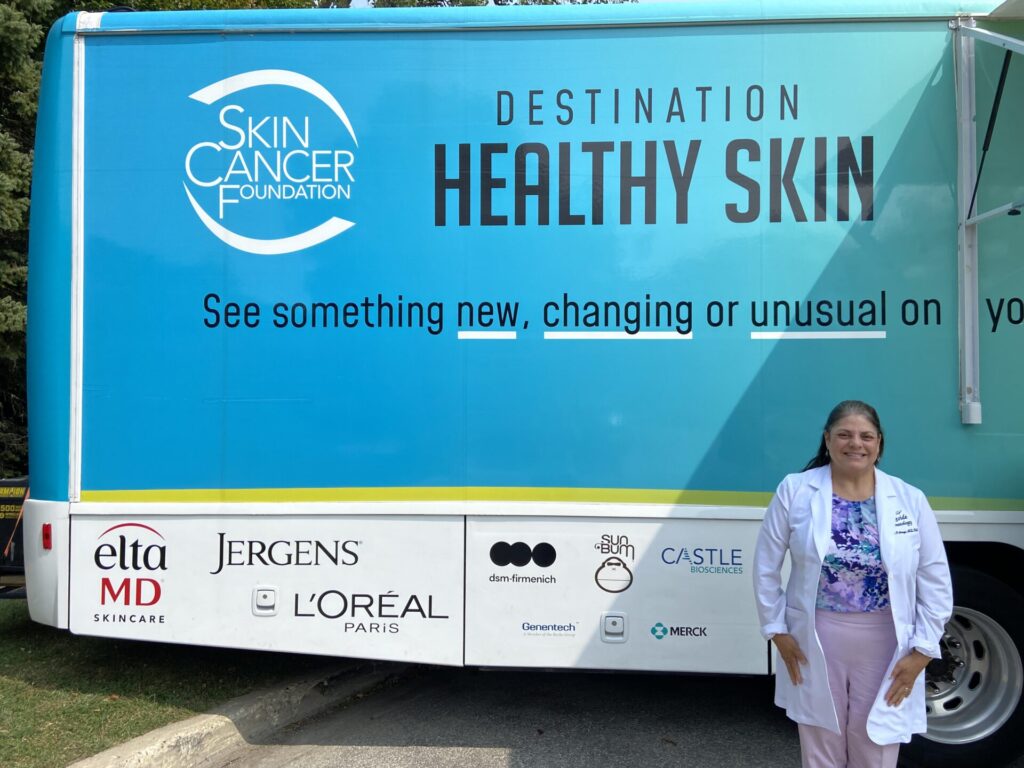 Il nostro programma di screening e formazione mobile Destination Healthy Skin ha fornito un numero record di screening gratuiti per il cancro della pelle nel 2024. Nel corso di sei mesi, 68 medici volontari hanno eseguito 2,439 screening e identificato 1,009 potenziali tumori della pelle e precancerosi, tra cui 86 melanomi.